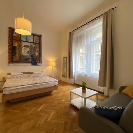 3 Bedrooms- Central Quarter Apartment Budapest Kültér fotó